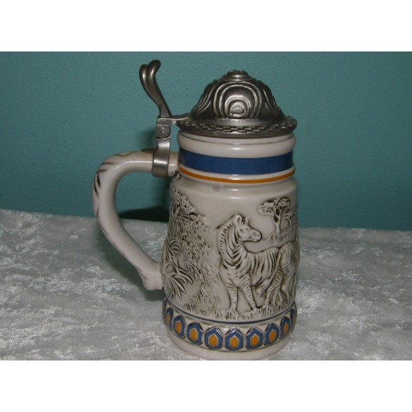🎁Avon Endangered Species Mountain Zebra Mini Stein Vintage 1992 - Picture 5 of 9